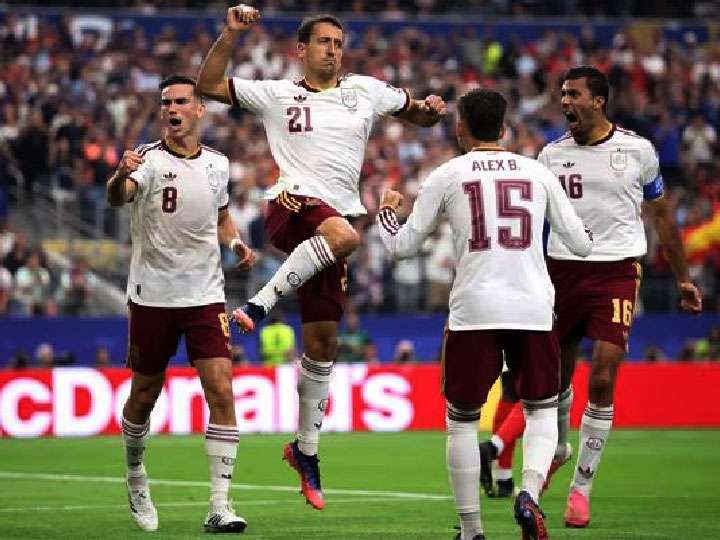 හදිසියේ කඩා පනින ආර්ජන්ටිනාව හමුවීමට යමාල්-පෝරෝ-ඔයාර්සබෙල් සූදානම් වෙති