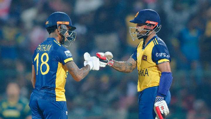 ශ්‍රී ලංකාව සුපිරි 8 දෙනා අතරට යද්දී ඕස්ට්‍රේලියානුවන් ඉවතට විසිවීමේ එළිපත්තට