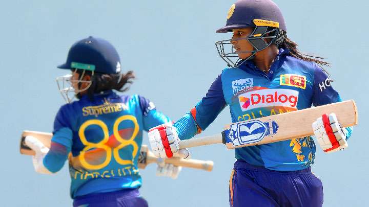 විශ්මිගේ - හර්ෂිතාගේ ශතකවලින් කාන්තා පිලට කඩුලු 8 ක ජයක්