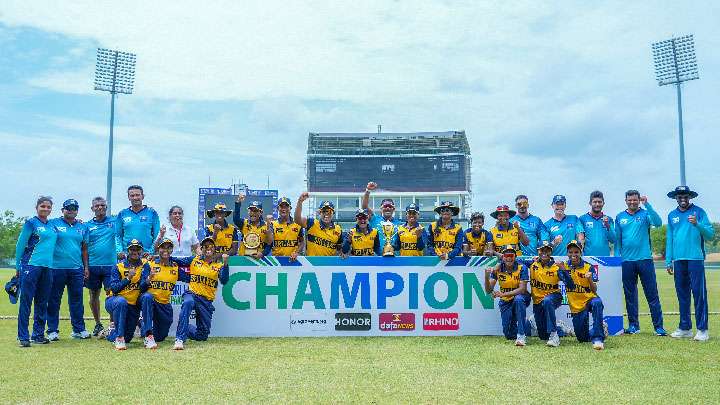 පාකිස්තානු කාන්තාවෝ තුන්වැනි තරගය දිනති