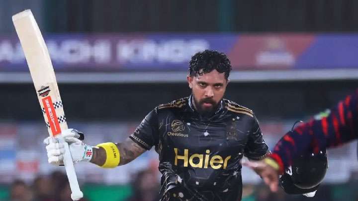 කුසල් මෙන්ඩිස්ගෙන් අගනා ශතකයක්