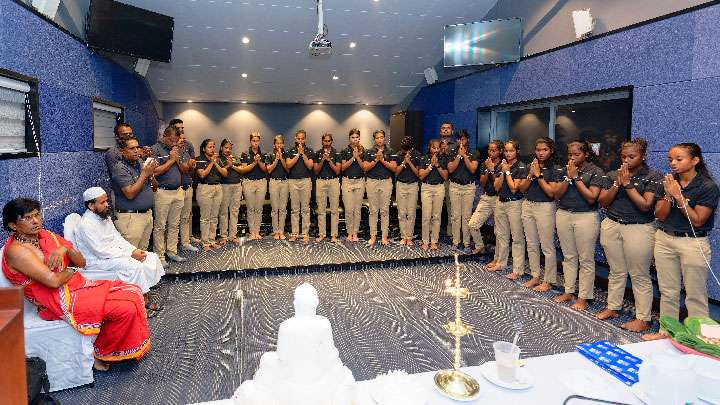 ශ්‍රී ලංකා නායකත්වය චමෝදිට