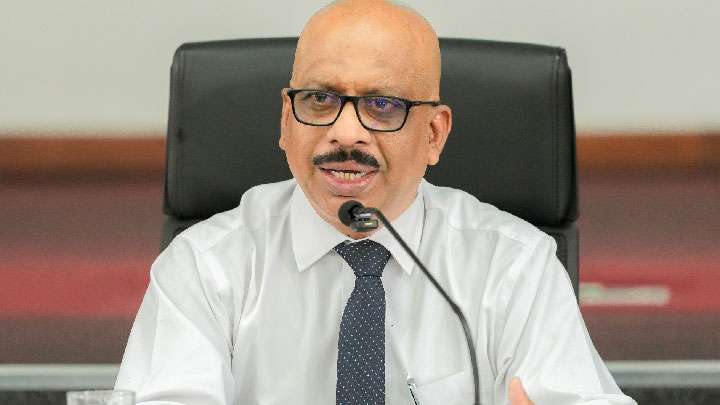 ක්‍රිකට් පරිවර්තන කමිටුවේ ඉල්ලීමට ක්‍රීඩා ඇමති තේරීම් කමිටුව වෙනස් කරයි