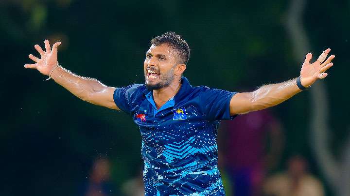 ශානක ලාහෝර් අතහැර රාජස්තානයට යයි