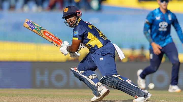 ශ්‍රී ලංකාවෙන් නොවෙනස් කණ්ඩායමක්