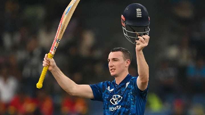 එංගලන්තයට ලකුණු 53 ක ජයක්