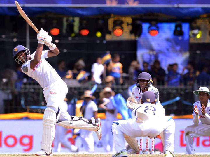 රෙහාන් - රුමිරු රාජකීය සායම බේරාගනිති