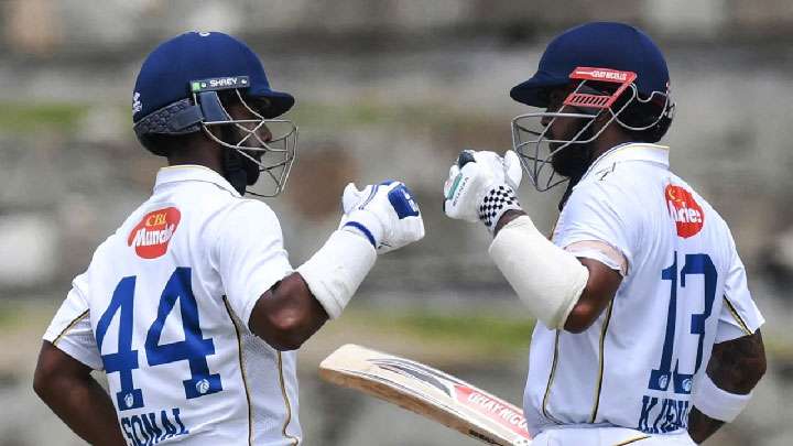 පිතිකරුවන්ගෙන් කොදෙව්වන්ට කදිම පිළිතුරක්
