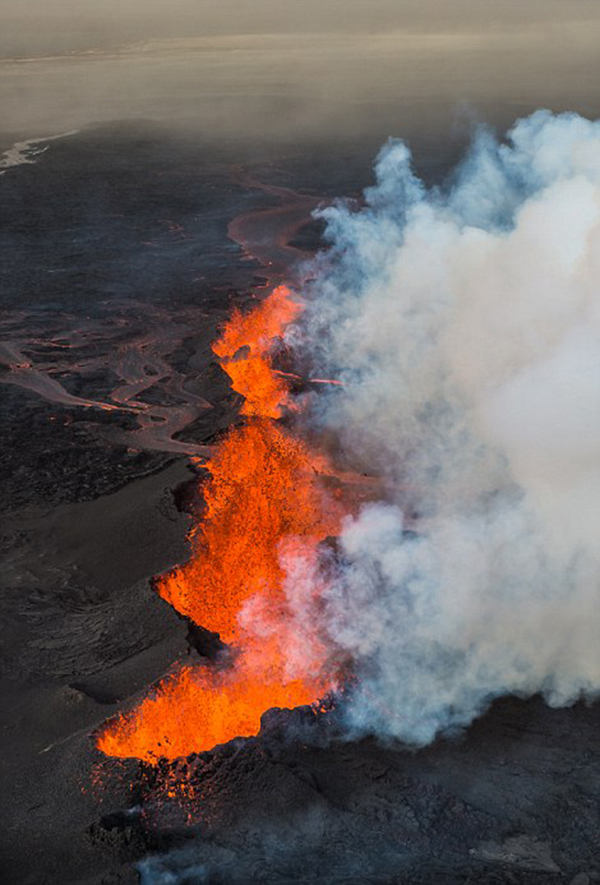 New Volcanic Eruption In Southeast Iceland As Viewed From The Air