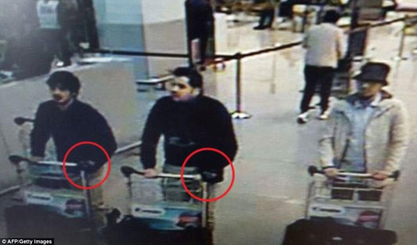 32763C4700000578-3505610-First_picture_Belgian_brothers_Ibrahim_and_Khalid_Bakrawi_left_h-a-25_1458717408593