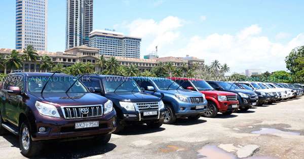 ආණ්ඩුවේ වාහනවලට ඉන්ධන ගන්න ඩිජිටල් කාඩ් පතක්