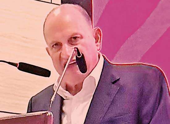 සෘජු විදේශ ආයෝජන: මාර්ක් ටකර්ගේ පණිවිඩය