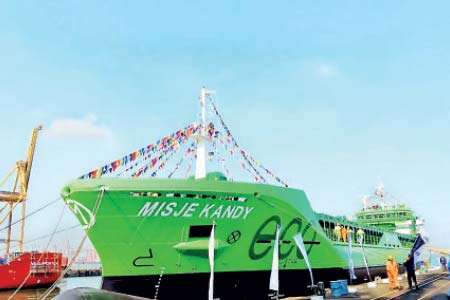 කලම්බු ඩොක්යාර්ඩ් නිපදවූ “Misje Kandy” නෞකාව හිමිකරැට භාරදෙයි