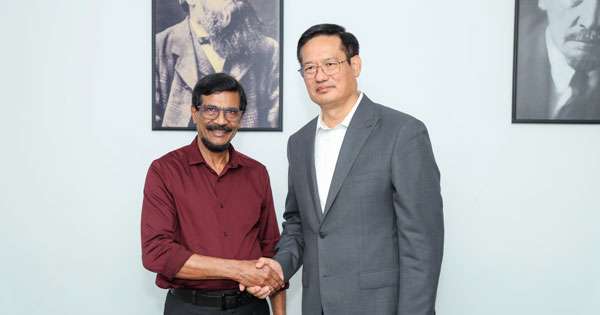 චීන තානාපති - ටිල්වින් හමු වෙයි