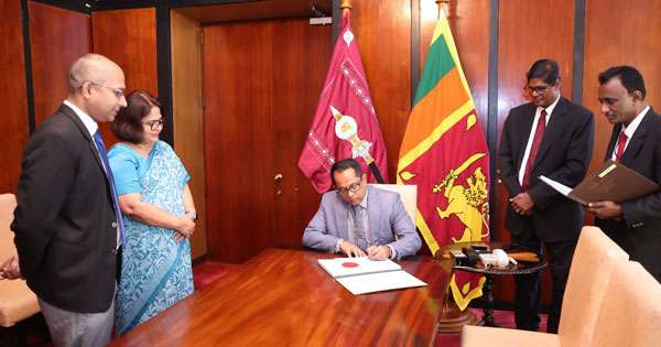 ජාතික පාරිසරික පනතට කථානායක සහතිකය