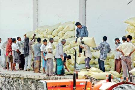 වී මිල වැඩිකිරීම ගොවි ප්‍රශ්න වලට විසඳුමක්ද?