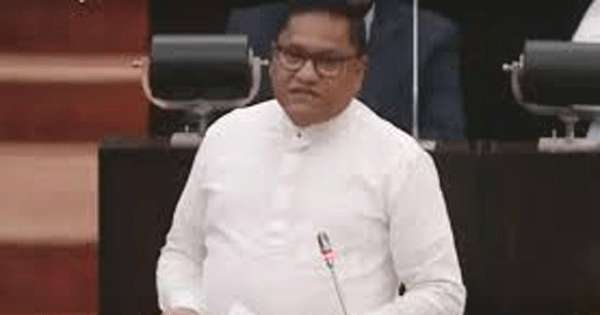 ජනපති -අරාබි නායකත්වය අමතයි