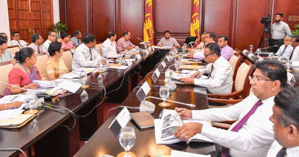 ජනපති බුද්ධ ශාසන අමාත්‍යාංශයේ අයවැය යෝජනා විමසයි