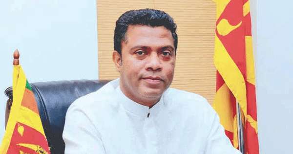 තව මාස කීපයකින් සියලු රාජ්‍ය නිලධාරීන්ට වැටුප් වැඩිවීමක්