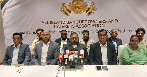 උත්සව ගාස්තුත් වැඩි වෙයි