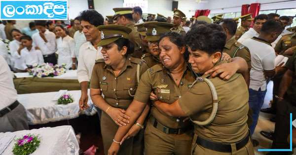 සහෝදර නිලධාරීන්ගේ සෝ සුසුම් මැද නික්ම යයි