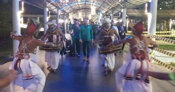 පාකිස්තාන ක්‍රිකට් කණ්ඩායම දිවයිනට