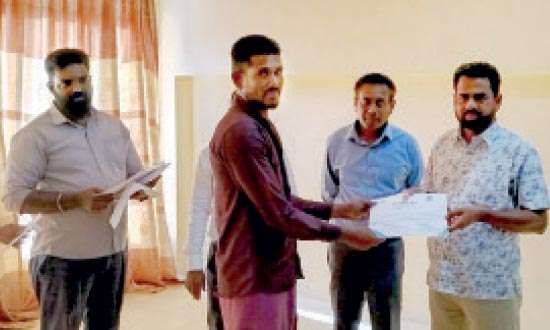 නැගෙනහිර පළාතේ සංචාරක කර්මාන්ත ත්‍රිරෝද රථ රියැදුරන් පුහුණු කිරීමේ වැඩමුළුවක්