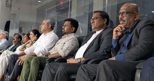 ඉන්දු- පකිස්ථාන ක්‍රිකට් සටන බලන්න ජනපති යයි