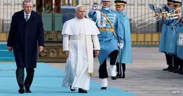 තුර්කියට සැපත් ලියෝ පාප්තුමන්