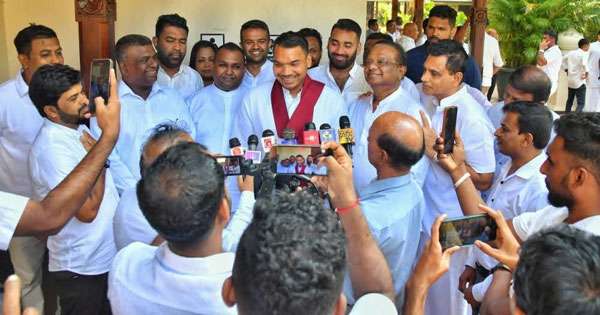 නුගේගොඩ රැලිය කවුරුවත් රජ කරවන්න නොවේ