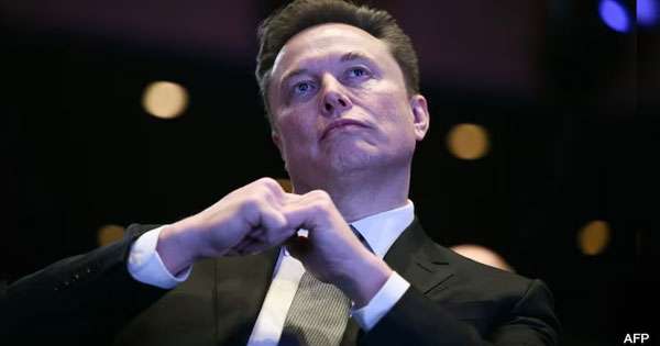 ඊලෝන් මස්ක් වාර්තාවකට සැරසෙයි