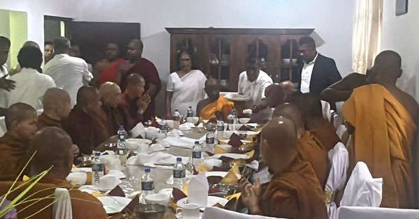 පඤ්ඤාකර හිමිට හීල් දානය දෙන්න චන්ද්‍රිකාත් එයි