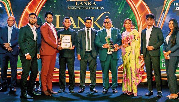 Lanka Chairman’s Business Excellence සම්මාන උළෙලේදී C.S.T.I බියුරෝ ජාත්‍යන්තර පුහුණු ඇකඩමියට සම්මාන