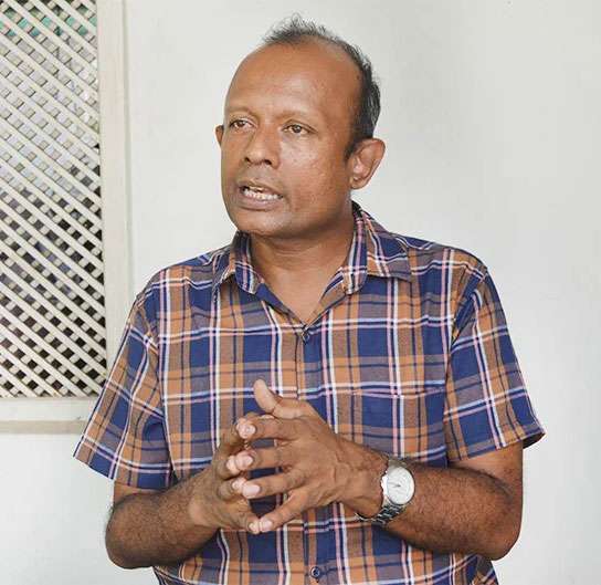 මේ ආණ්ඩුව දැන් කරන්නෙ කබ්බො ෆෝම්කරන එකයි