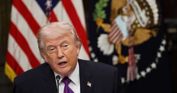 ට්‍රම්ප්ගේ යුද බලතල කප්පාදුව අසාර්ථකයි