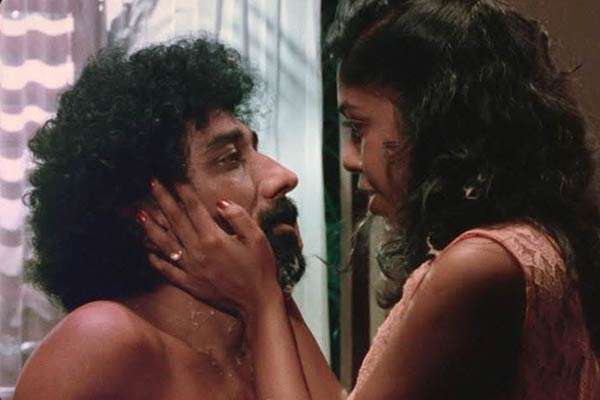 දශක තුනක සිනාමා දඩයමයෙන් මිදුණු  සඳ දඩයම