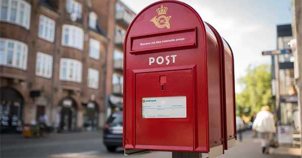 ඩෙන්මාර්ක තැපෑලට තිත