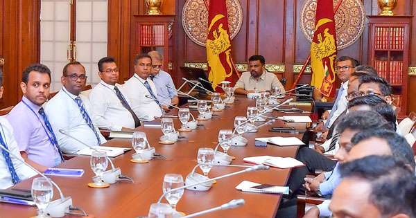 රේගු ඩිජිටල්කරණය කඩිනම් කරන්න නියෝග