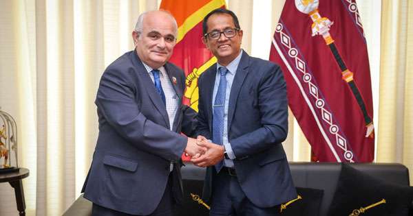 රුසියා තානාපති කථානායක හමුවෙයි