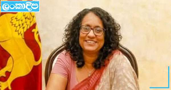 අගමැතිනිය දිවයිනට