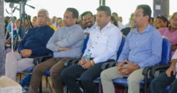 ඌවේ දහදාහකට ඉඩම් බලපත්‍ර