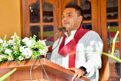 දැන් ජේවීපී වේදිකාවේ ඉදන් නඩු තීන්දු දෙන්න පටන් අරන්