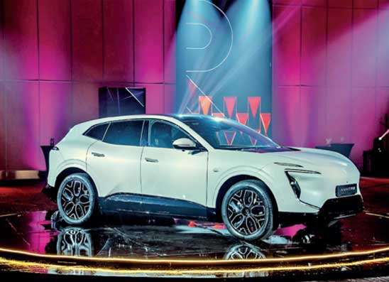 Evolution auto වෙතින් AVATR 07  සුඛෝපභෝගී ස්මාර්ට් SUV රථය ලංකාවට