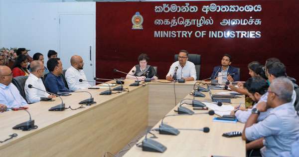 ඉසව් කළමණාකරණයට උපදේශන සභාවක්