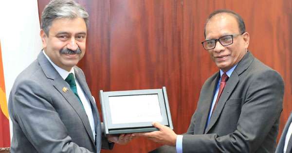 ලංකා - පකිස්ථාන ගුවන් ගමන් වැඩි කරන්න යයි