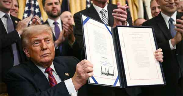 ට්‍රම්ප්ගේ අත්සන ඩොලර් නෝට්ටුවට