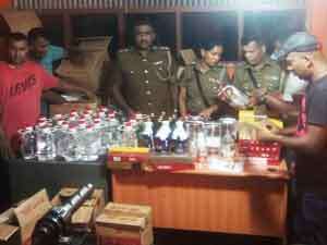 කෝටියක මත්පැන්, දුම්වැටි සමඟ චීන කාන්තාවක් ඇතුළු 2ක් අත්අඩංගුවට