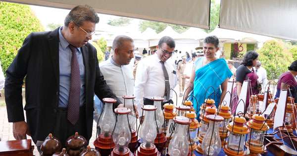 වරදකරුවන් බන්ධනාගාරයේදී හොඳ මිනිසුන් කළ යුතුයි