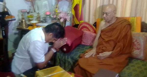 සජිත්, මකුලෑවේ මහා නාහිමියන් බැහැ දකී