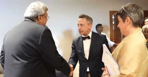 අධිකරණ ඇමැති  එක්සත් ජාතීන්ගේ ළමා අරමුදලේ විධායක මණ්ඩලයේ සභාපති හමුවේ